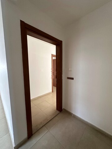 Room in 3 BHK Apartment at Bhartiya Nikoo Homes, Thanisandra Main Road – for Rent