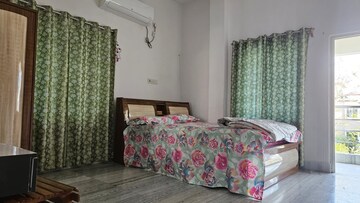 Room in  Pg at Raipur – for Rent