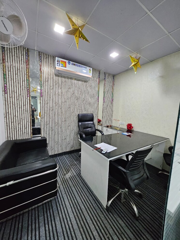 Team Area, sector 63 Commercial Office Space 600 Sq.Ft. In Sector 63 Noida 7991629