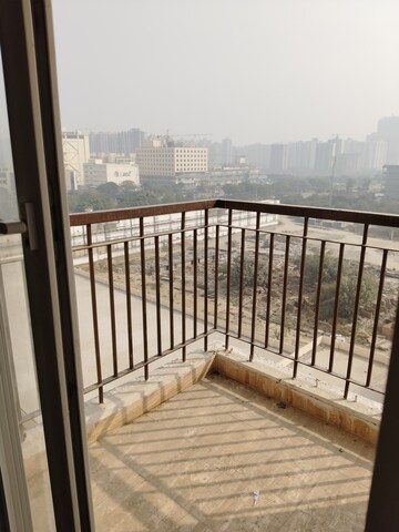 Master Bedroom in 3 BHK Apartment at Amrapali Riverview, Amrapali Leisure Valley – for Rent