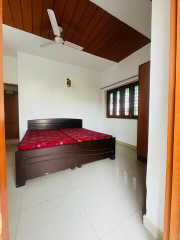 Bedroom in 1 BHK Builder Floor at Ansal Sushant Lok I, Sector 43 – for Rent