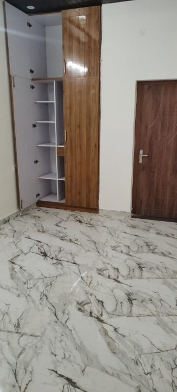 Room in 2 BHK Builder Floor at Subhash Nagar – for Rent