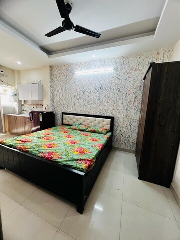 Bedroom in 1 RK Builder Floor at Ansal Sushant Lok I, Sector 43 – for Rent
