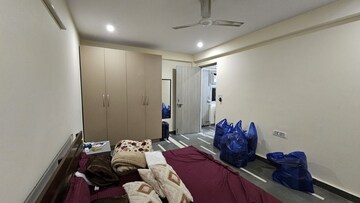 Bedroom in 3 BHK Apartment at DLF City Gurgaon, Sector 27 – for Rent
