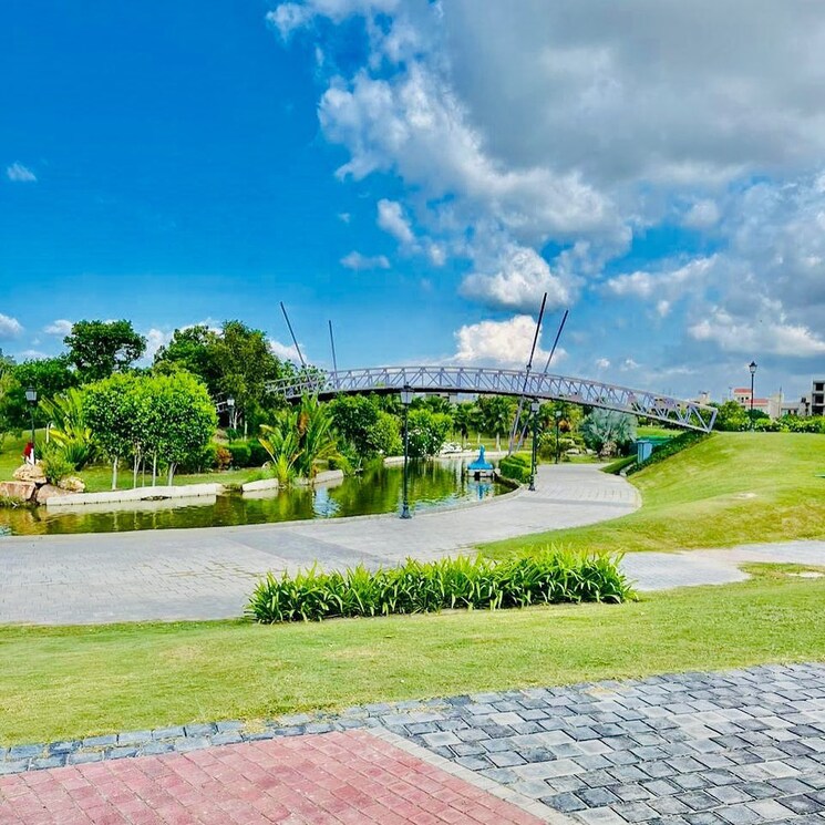 Garden, gaur-krishnvilas-3rd-parkview-villas  106 Sq.Yd. Plot In Gaur Yamuna City Greater Noida 7991879