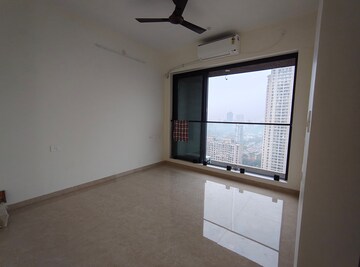Room in 2 BHK Apartment at Dosti Eastern Bay, Wadala – for Rent