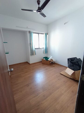 Room in 2 BHK Apartment at Lodha Palava City, Dombivli East – for Rent