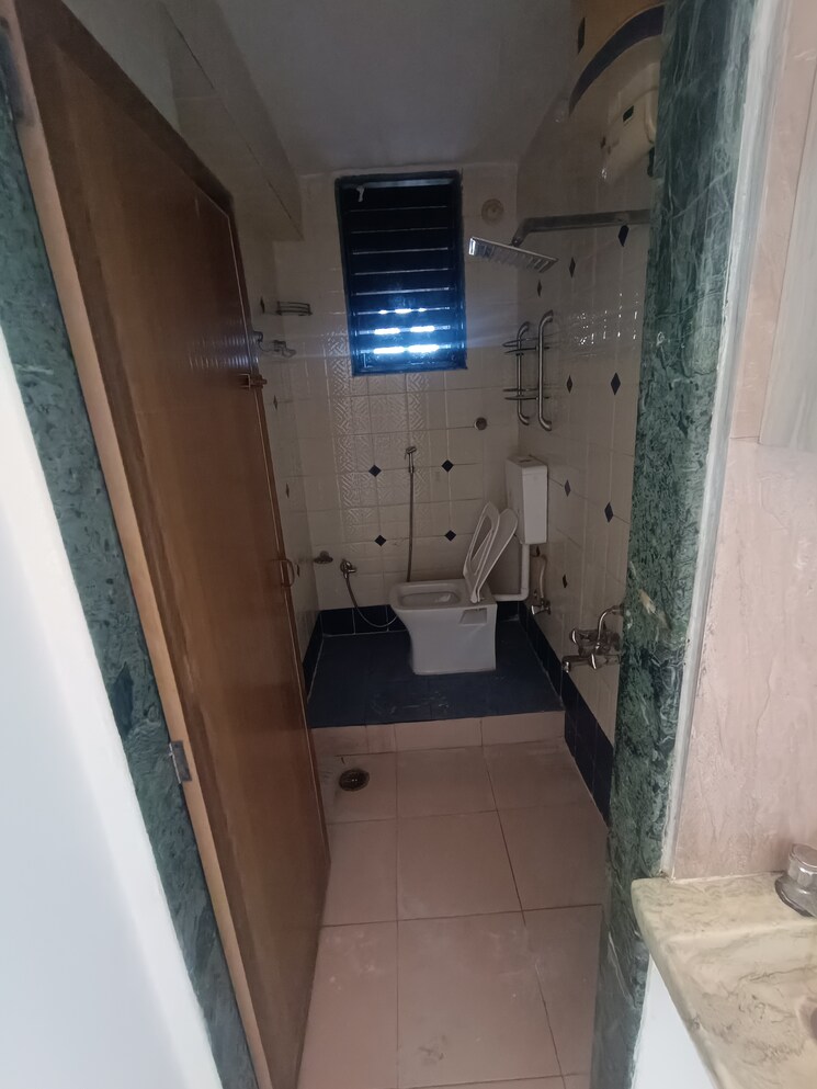 Bathroom, satyam-heights-seawoods 2 Bedroom 1200 Sq.Ft. Apartment In Seawoods Navi Mumbai 7991915