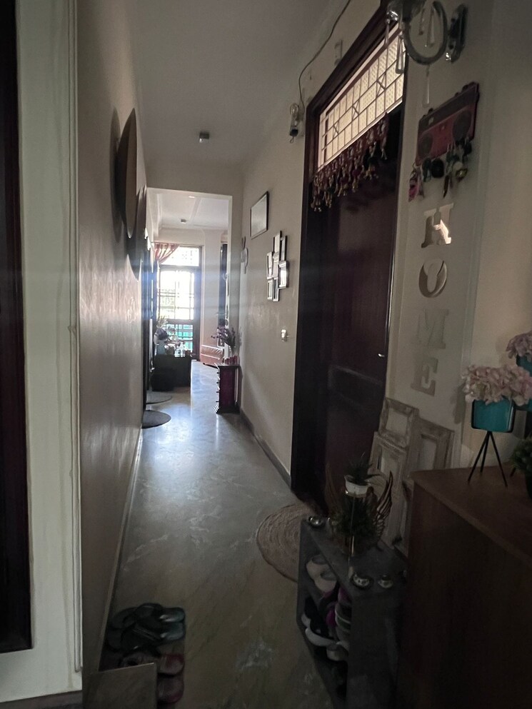 undefined, sector 19 5 Bedroom 167 Sq.Mt. Independent House In Sector 19 Noida 7991935