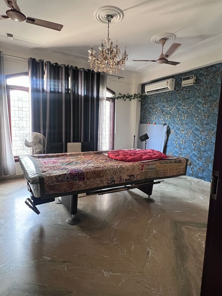 Master Bedroom, sector 19 5 Bedroom 167 Sq.Mt. Independent House In Sector 19 Noida 7991935