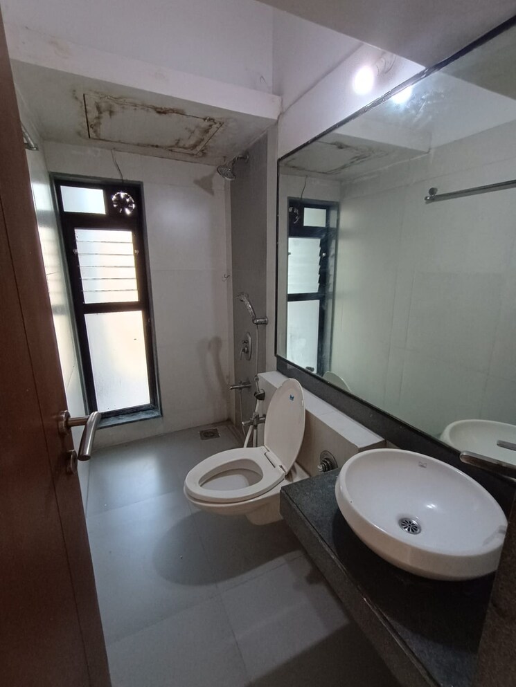Bathroom, rustomjee-elanza 2 Bedroom 1100 Sq.Ft. Apartment In Malad West Mumbai 7991953