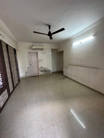 Room in 2 BHK Apartment at Brahma Emerald County, Kondhwa – for Rent