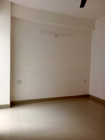 Room in 2 BHK Apartment at Zara Aavaas, Sector 104 – for Rent