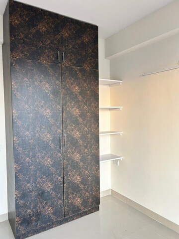 Room in 2 BHK Apartment at Zara Aavaas, Sector 104 – for Rent