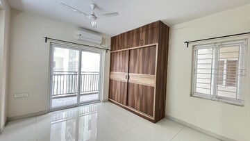 Room in 3 BHK Apartment at Jayabheri The Summit, Narsingi – for Rent