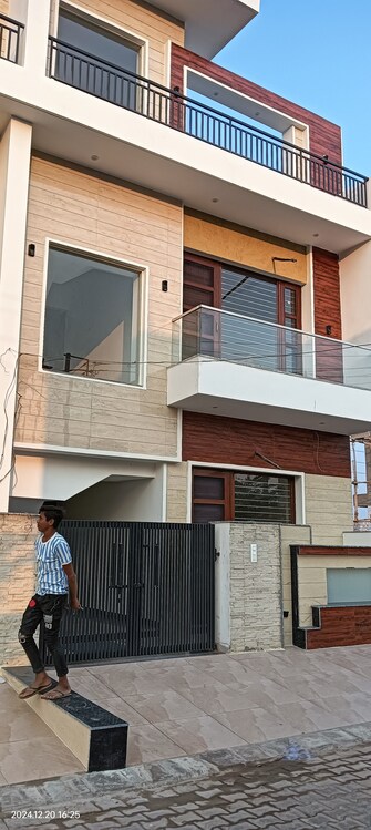 4 BHK Independent House For Resale in Chandigarh Ambala Highway Zirakpur  7992089