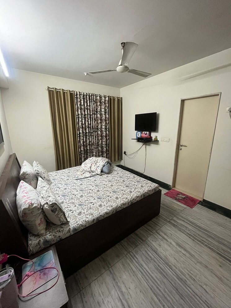 Master Bedroom, hiranandani-estate-jasper 2 Bedroom 890 Sq.Ft. Apartment In Ghodbunder Road Thane 7992203