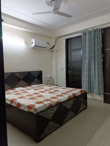 Master Bedroom in 2 BHK Builder Floor at Ansal Sushant Lok I, Sector 43 – for Rent