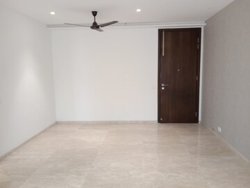 Room in 2 BHK Apartment at Hiranandani Castle Rock, Powai – for Rent