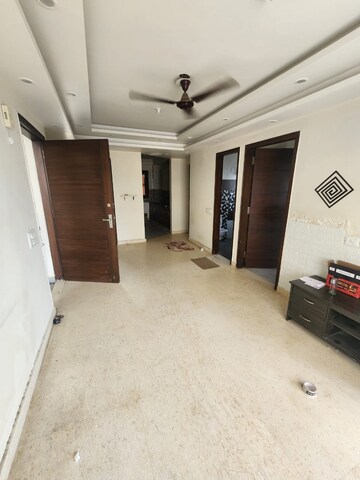 Parking in 3 BHK Builder Floor at Sector 57 – for Sale