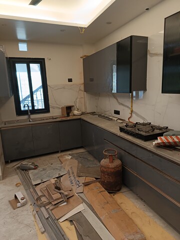 Kitchen in 3 BHK Villa at Sector 31 – for Rent