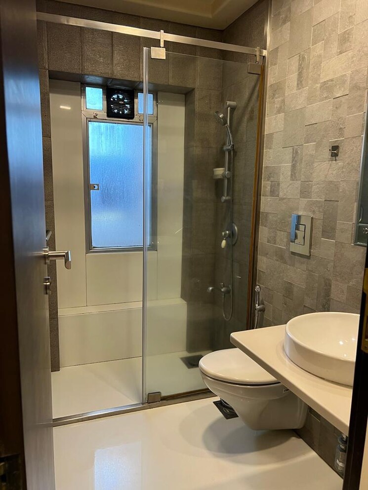 Bathroom, avarsekar-srushti 2 Bedroom 1000 Sq.Ft. Apartment In Prabhadevi Mumbai 7992231