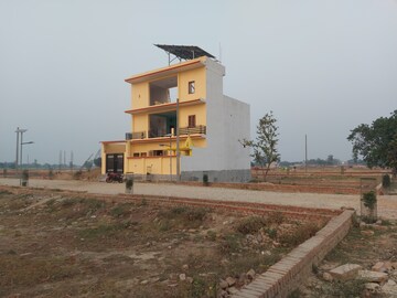  Plot – Exterior View View at Gosainganj - for Sale