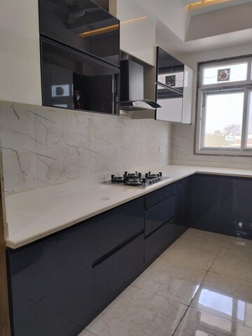 Kitchen in 3 BHK Builder Floor at Greenwood City, Sector 40 – for Rent