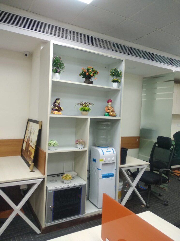 Team Area, ghodbunder road Commercial Office Space 627 Sq.Ft. In Ghodbunder Road Thane 7992289