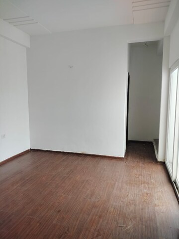 Room in 3 BHK Apartment at Gardenia Gateway, Sector 75 – for Sale