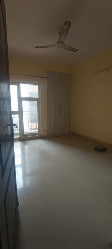 Room in 3 BHK Apartment at Gardenia Gateway, Sector 75 – for Sale