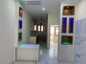 Building Lobby in 1 BHK Builder Floor at Ardee City, Sector 52 – for Rent