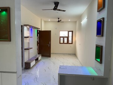 Bedroom in 1 BHK Builder Floor at Ardee City, Sector 52 – for Rent