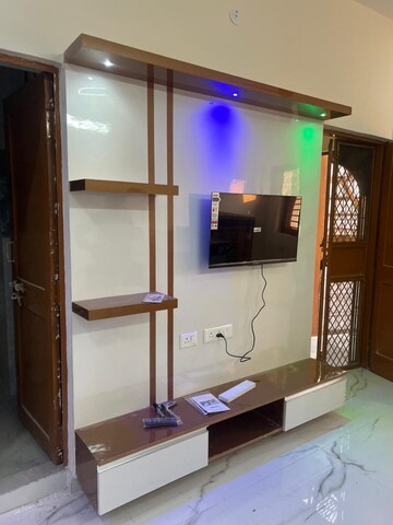 Furnished Amenities in 1 BHK Builder Floor at Ardee City, Sector 52 – for Rent