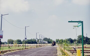Plot For Sale in Chikan Ghar