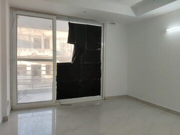 Master Bedroom in 2 BHK Builder Floor at Saket – for Rent