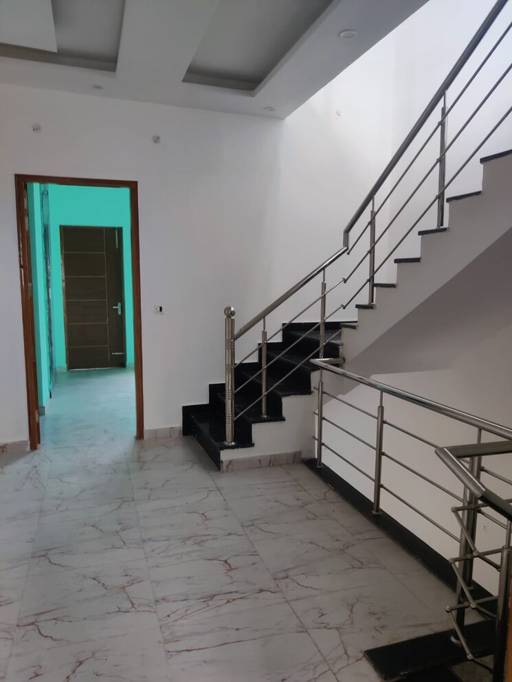 undefined, sahastradhara road 3 Bedroom 103 Sq.Yd. Independent House In Sahastradhara Road Dehradun 7992546