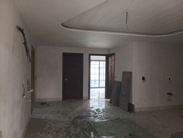 Building Lobby in 4 BHK Builder Floor at Sector 85 – for Sale