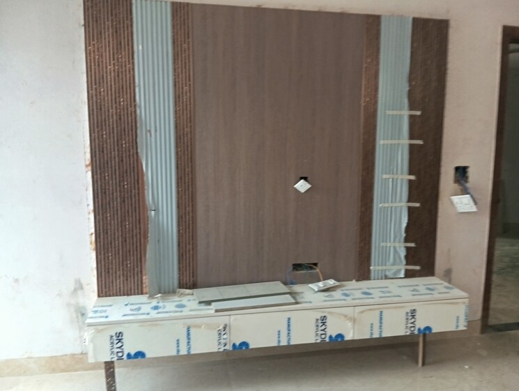 undefined, sector 85 4 Bedroom 350 Sq.Yd. Builder Floor In Sector 85 Faridabad 7992660