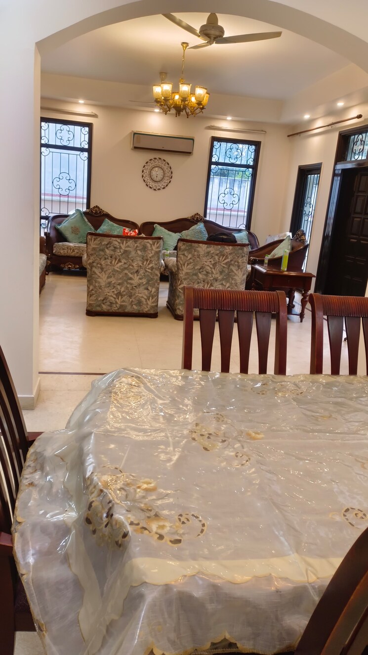 Master Bedroom, eros-rosewood-villas 5 Bedroom 500 Sq.Yd. Villa In Sector 50 Gurgaon 7992624