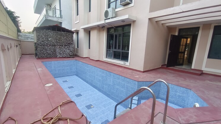 Balcony, eros-rosewood-villas 5 Bedroom 500 Sq.Yd. Villa In Sector 50 Gurgaon 7992624