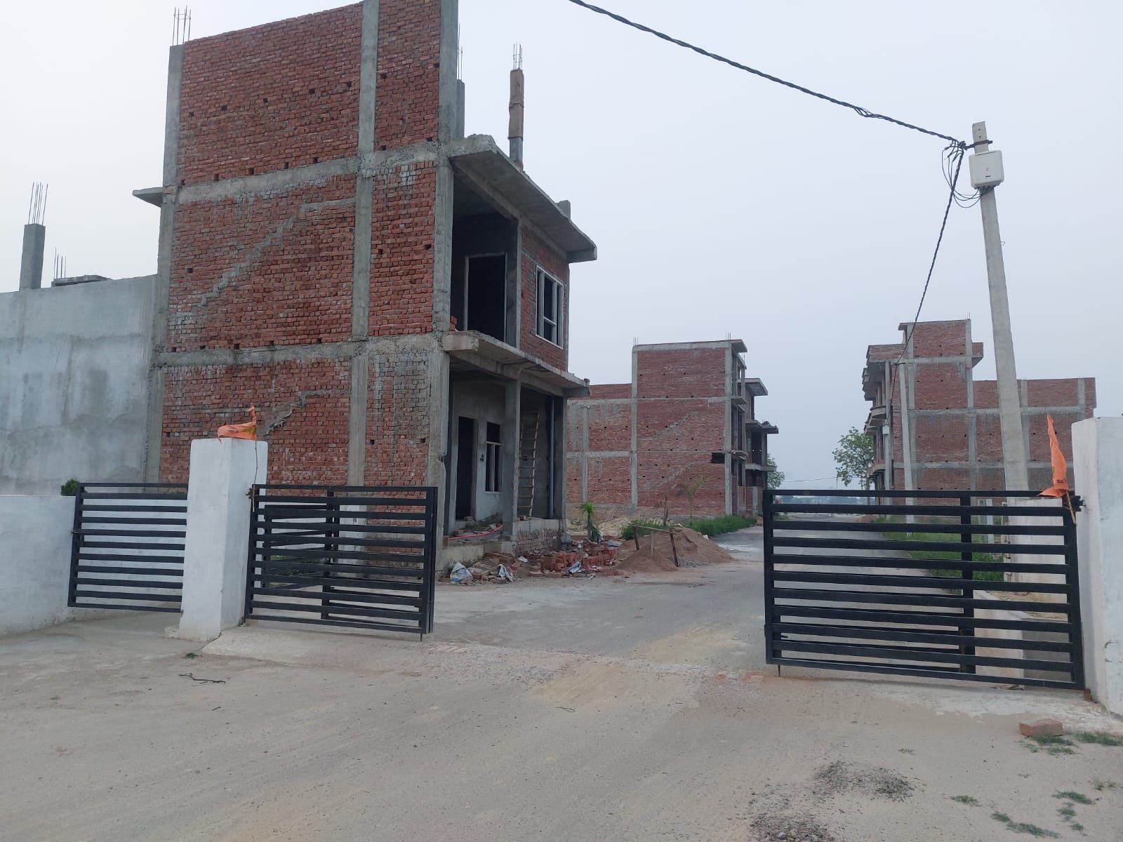 Plot For Sale in Kailashpuram Residency 