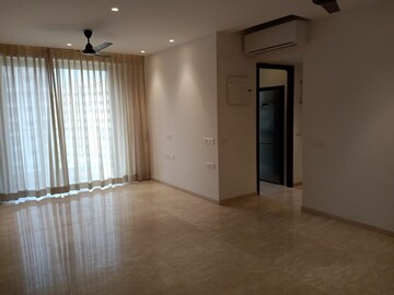 Room in 2 BHK Apartment at Hiranandani Castle Rock, Powai – for Rent