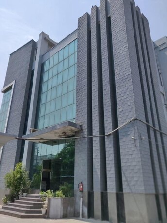 Commercial Office Space 2500 Sq.Ft. For Rent in Sector 63 Noida  7992733