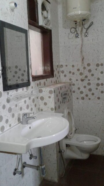 Bathroom in 3 BHK Builder Floor at Vipul World Floors, Sector 48 – for Rent