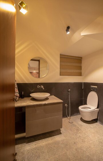 Attached Bathroom in 6+ BHK Apartment at Sadashiva Nagar – for Sale