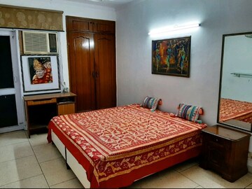 Bedroom in 2 BHK Builder Floor at Lajpat Nagar ii – for Rent