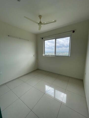 Room in 3 BHK Apartment at Godrej 24 Sarjapur, Sarjapur Road – for Rent