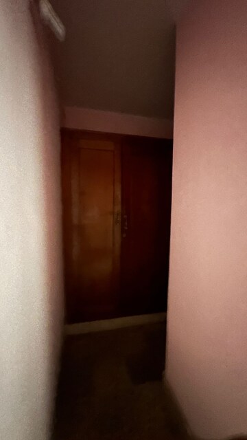 Room in 3.5 BHK Independent House at Sivanchetti Gardens – for Sale