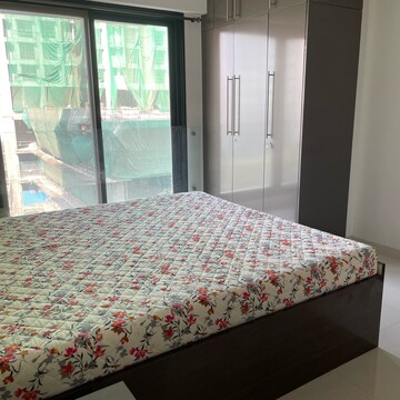 Bedroom in 2 BHK Apartment at Suncity Souvenir, Jamil Nagar – for Rent
